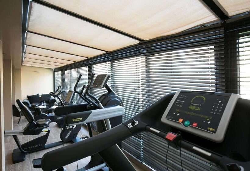 호텔 & Spa Le Grand Monarque, Bw Premier Collection