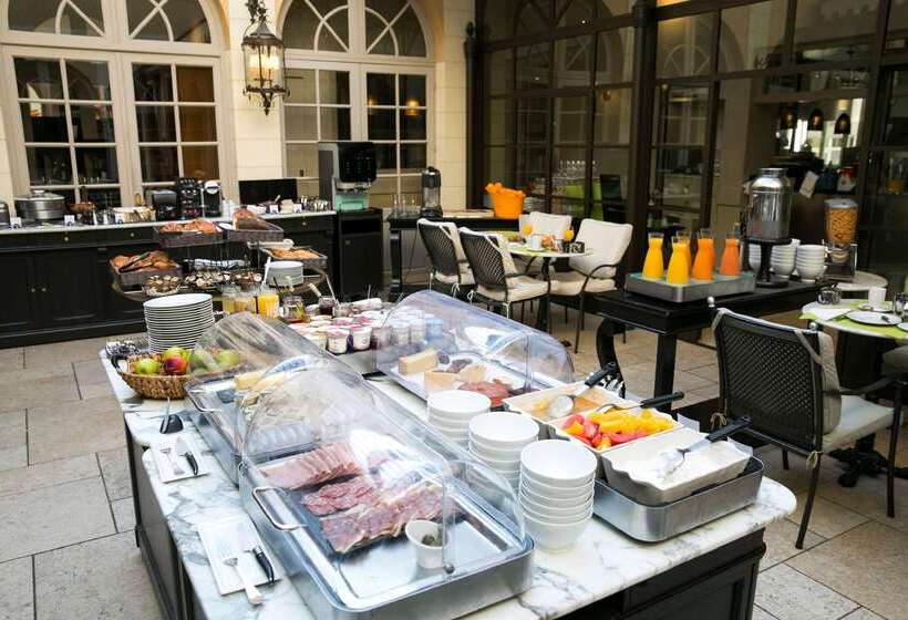 호텔 & Spa Le Grand Monarque, Bw Premier Collection