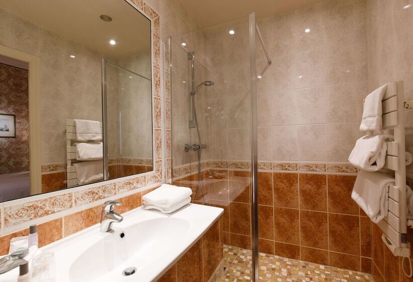 호텔 & Spa Le Grand Monarque, Bw Premier Collection