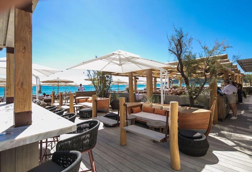 فندق Byblos Saint Tropez