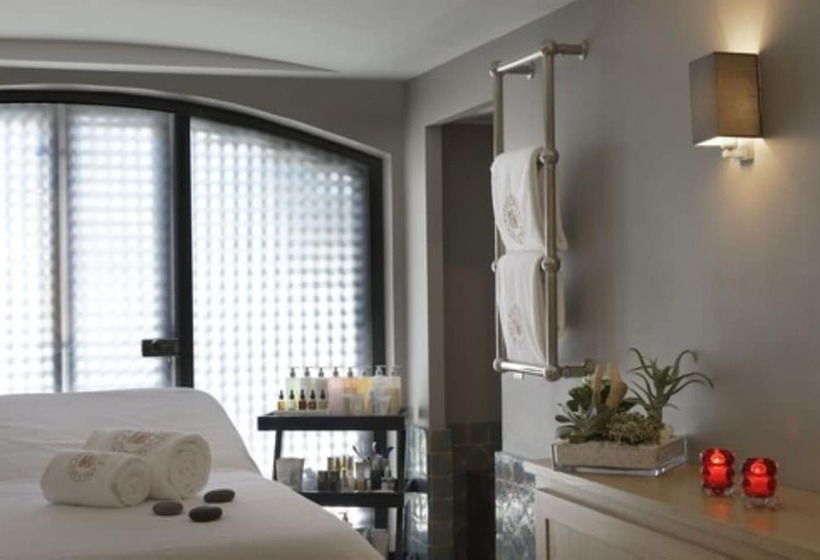 فندق Byblos Saint Tropez