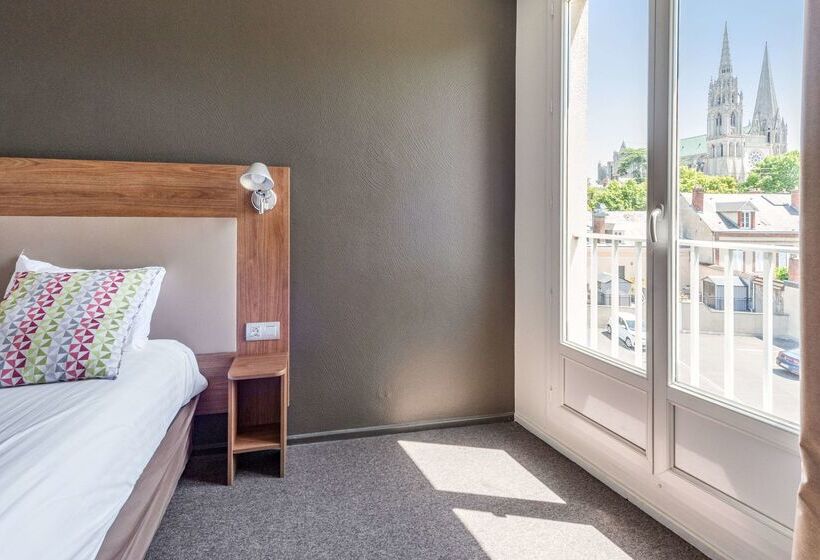 ホテル Campanile Chartres Centre Gare Cathédrale