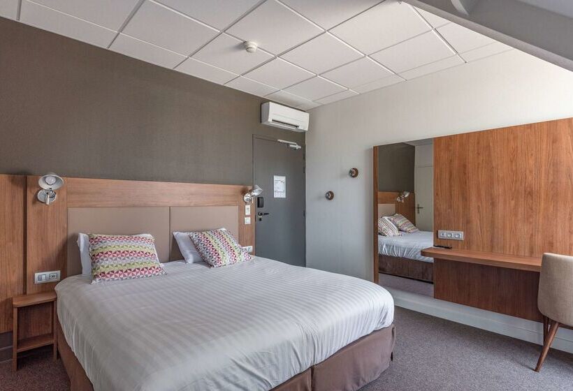 Отель Campanile Chartres Centre   Gare   Cathédrale