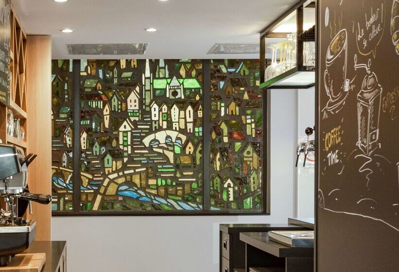 Отель Campanile Chartres Centre   Gare   Cathédrale