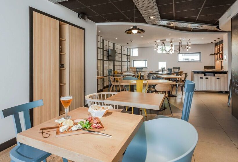 Отель Campanile Chartres Centre   Gare   Cathédrale