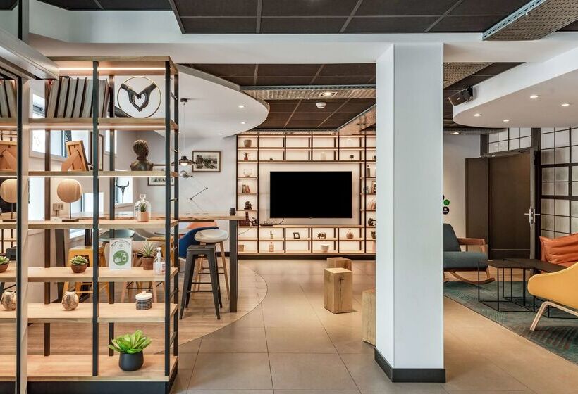 Отель Campanile Chartres Centre   Gare   Cathédrale