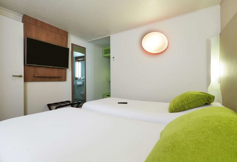 فندق Campanile Montesson Le Vesinet