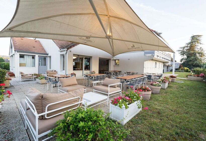 فندق Campanile Montesson Le Vesinet