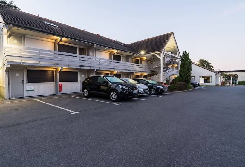 فندق Campanile Montesson Le Vesinet