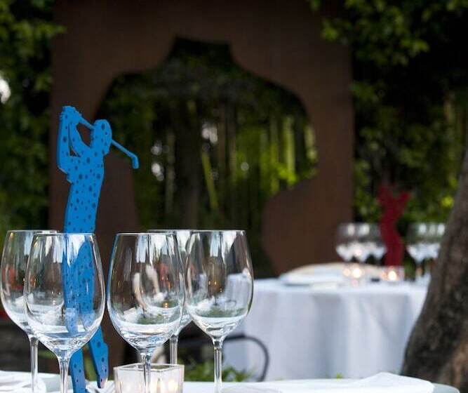 בית מלון כפרי De Mougins