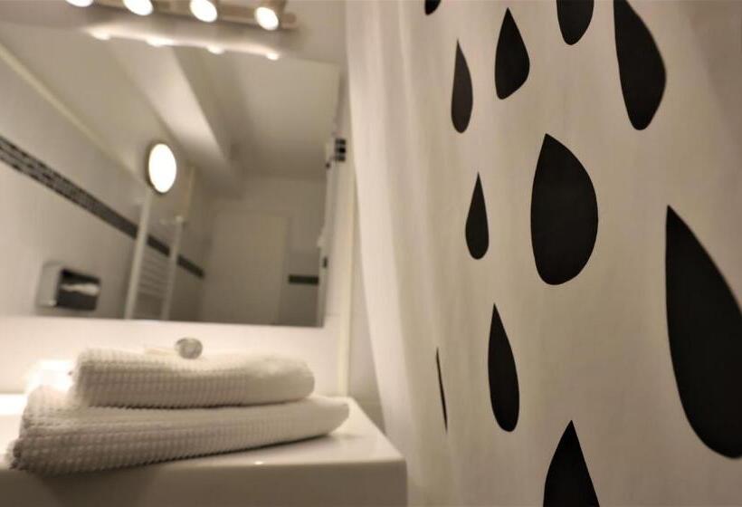 هتل Des Tuileries