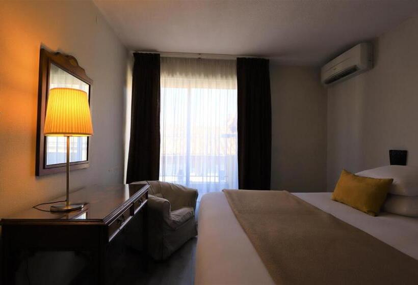 هتل Des Tuileries