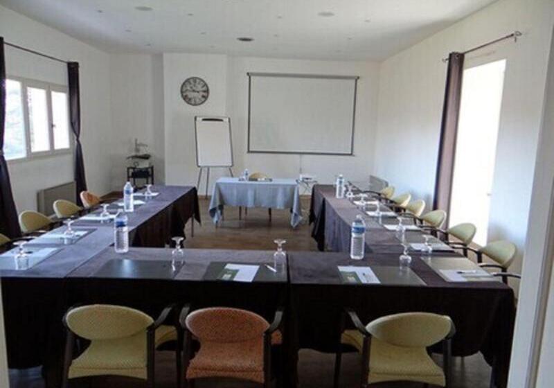 호텔 Domaine Du Val De Ceze