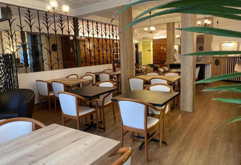 Отель Du Louvre