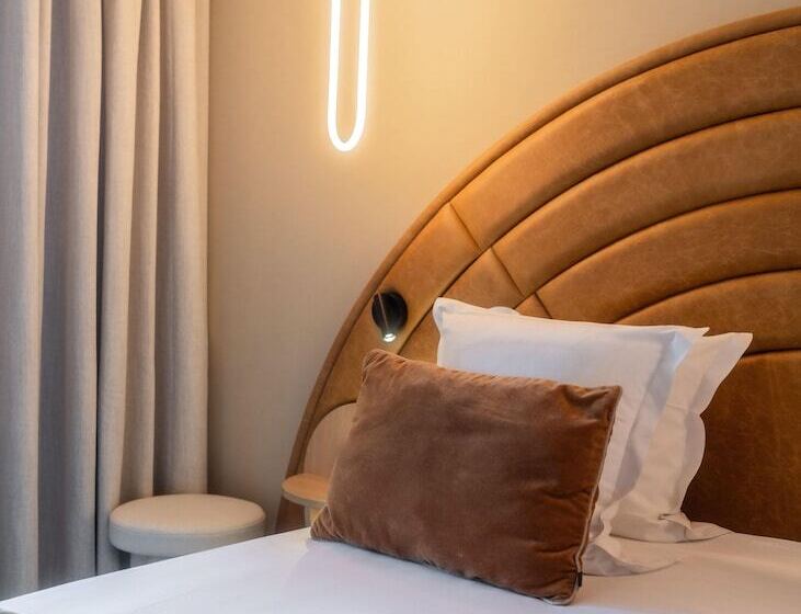 فندق Fahrenheit Seven Courchevel