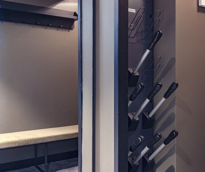 فندق Fahrenheit Seven Courchevel