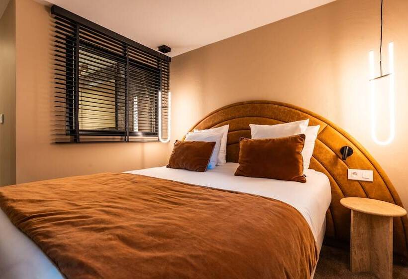 فندق Fahrenheit Seven Courchevel