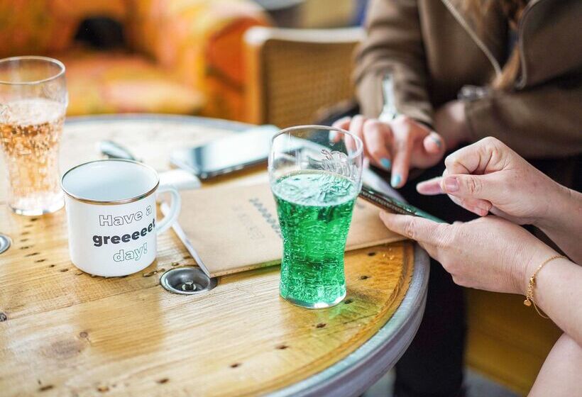 Greet Hotel Bordeaux Aeroport