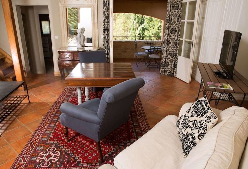 ホテル Hostellerie Le Roy Soleil