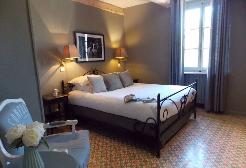 ホテル Hostellerie Le Roy Soleil