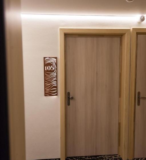 호텔 Hostellerie Les Bagenelles