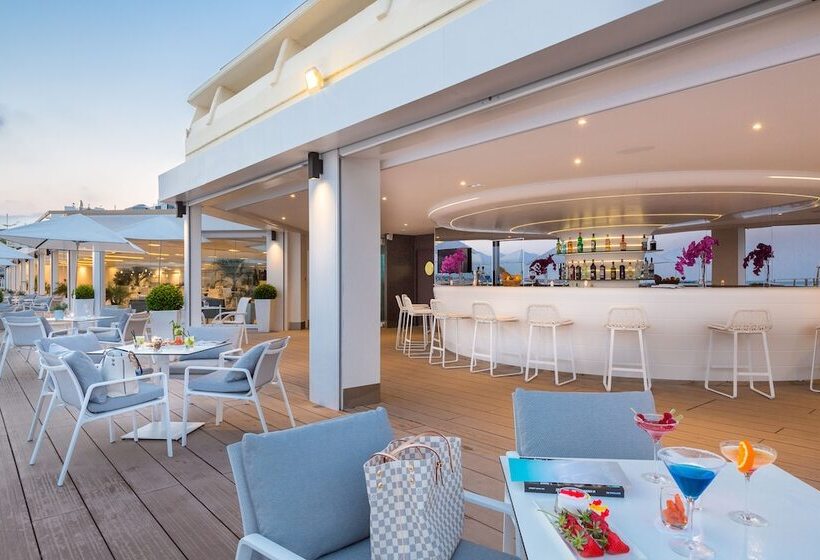 בית מלון כפרי Hôtel Barrière Le Majestic Cannes