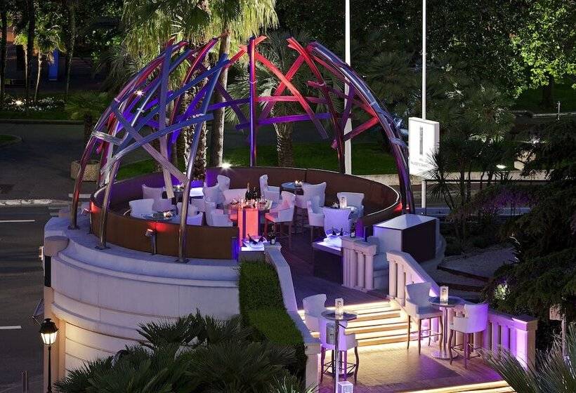 בית מלון כפרי Hôtel Barrière Le Majestic Cannes