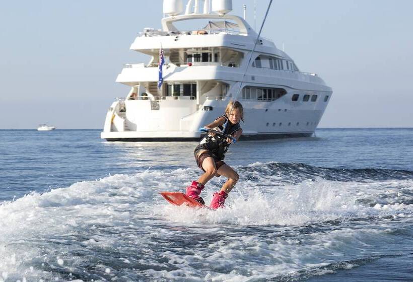 בית מלון כפרי Hôtel Barrière Le Majestic Cannes