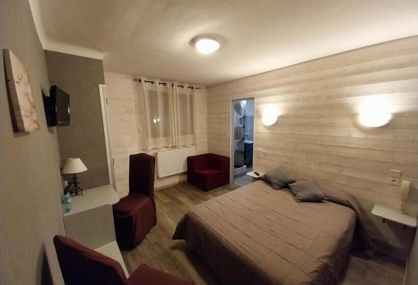 فندق Hôtel L Oustalet