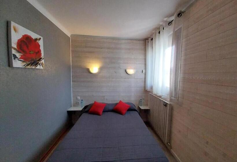 فندق Hôtel L Oustalet