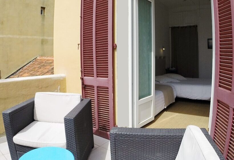 فندق Hôtel L Oustaou