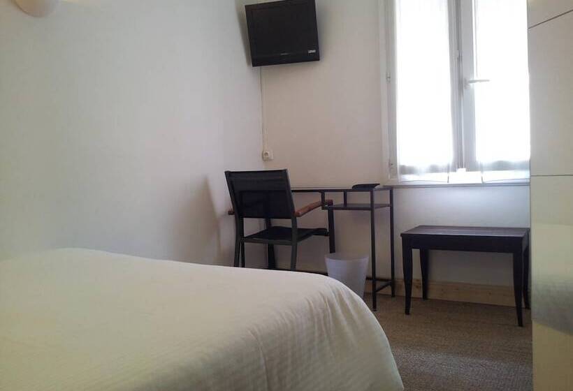 فندق Hôtel L Oustaou