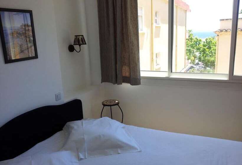 فندق Hôtel L Oustaou