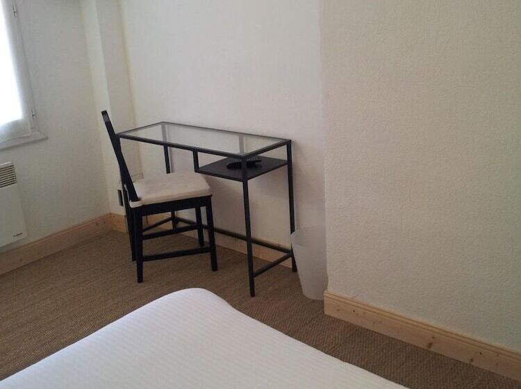 فندق Hôtel L Oustaou