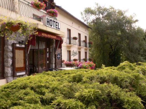 فندق Hôtel Le Castelet
