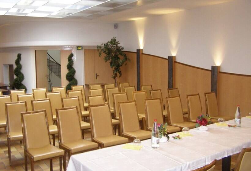 בית מלון כפרי Hôtel Le Chêne Vert