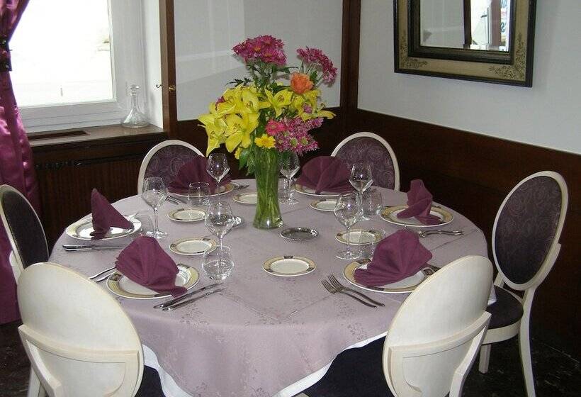 בית מלון כפרי Hôtel Le Chêne Vert