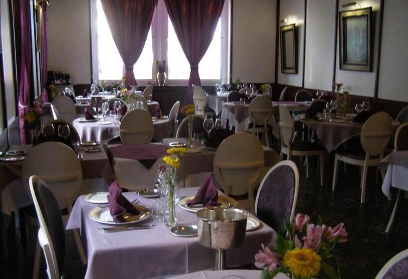 בית מלון כפרי Hôtel Le Chêne Vert