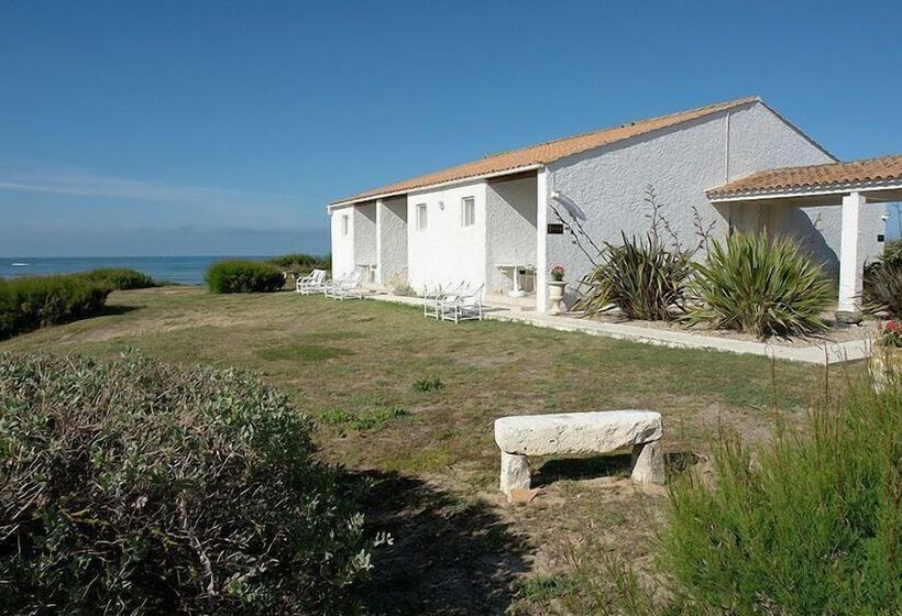 בית מלון כפרי Hôtel île De Lumière