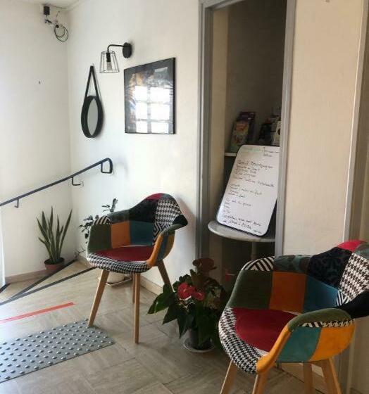 ホテル Hôtel Le Relais