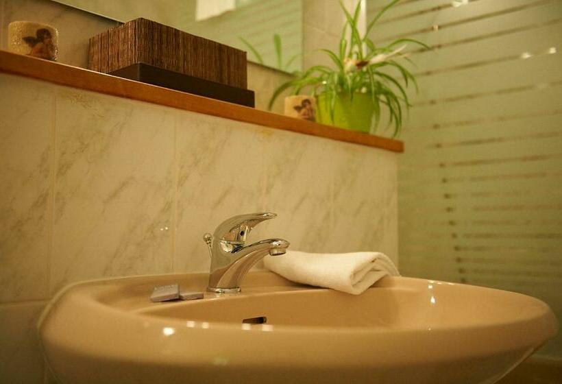 ホテル Hôtel Le Relais