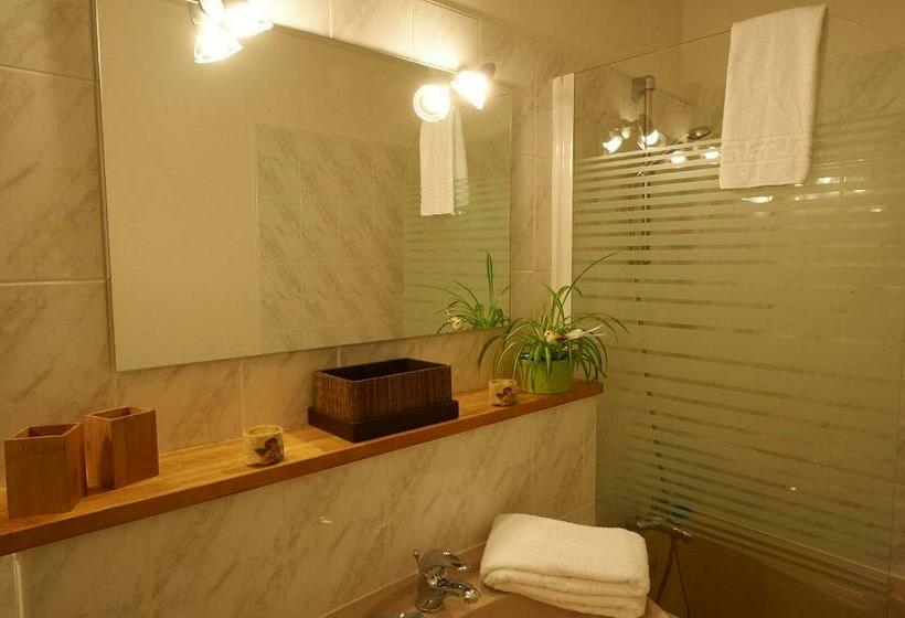 ホテル Hôtel Le Relais