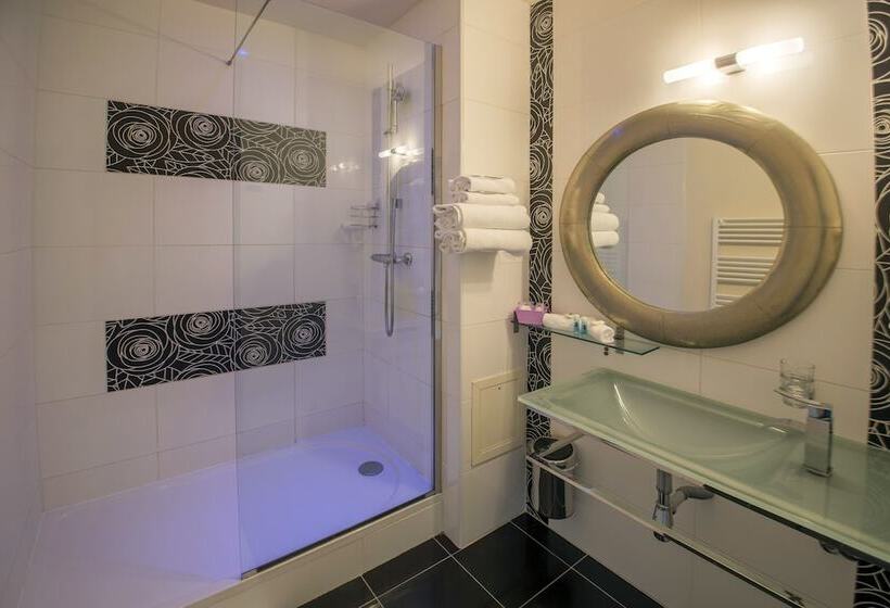 فندق Hôtel Le Turenne