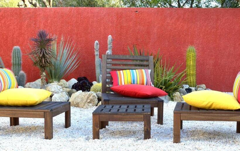 ホテル Hôtel Les Mimosas