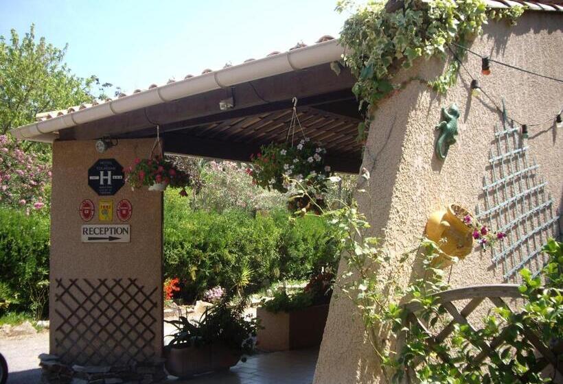 בית מלון כפרי Hôtel Les Palmiers