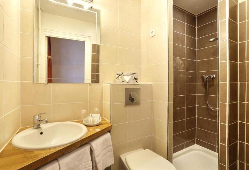 فندق Hôtel Les Tilleuls, Bourges