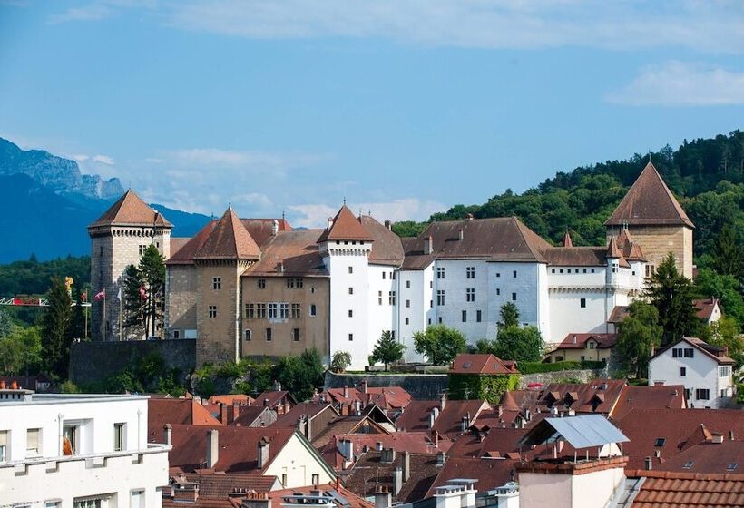 בית מלון כפרי Hôtel Mercure Annecy Sud