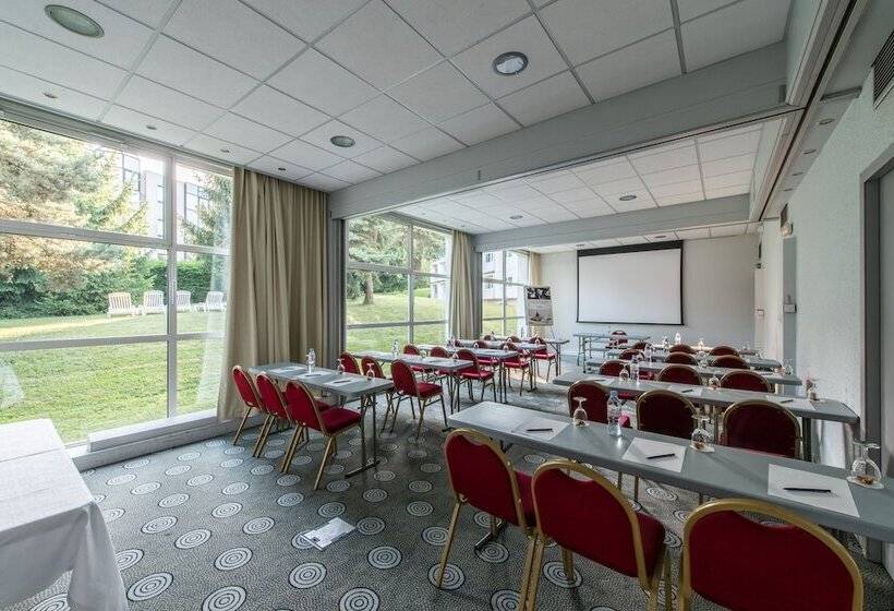 בית מלון כפרי Hôtel Mercure Annecy Sud