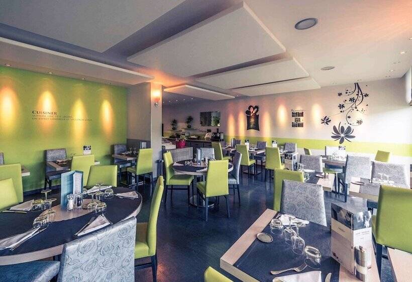 בית מלון כפרי Hôtel Mercure Annecy Sud