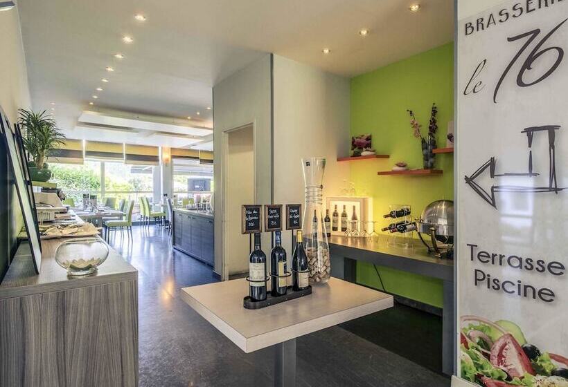 בית מלון כפרי Hôtel Mercure Annecy Sud